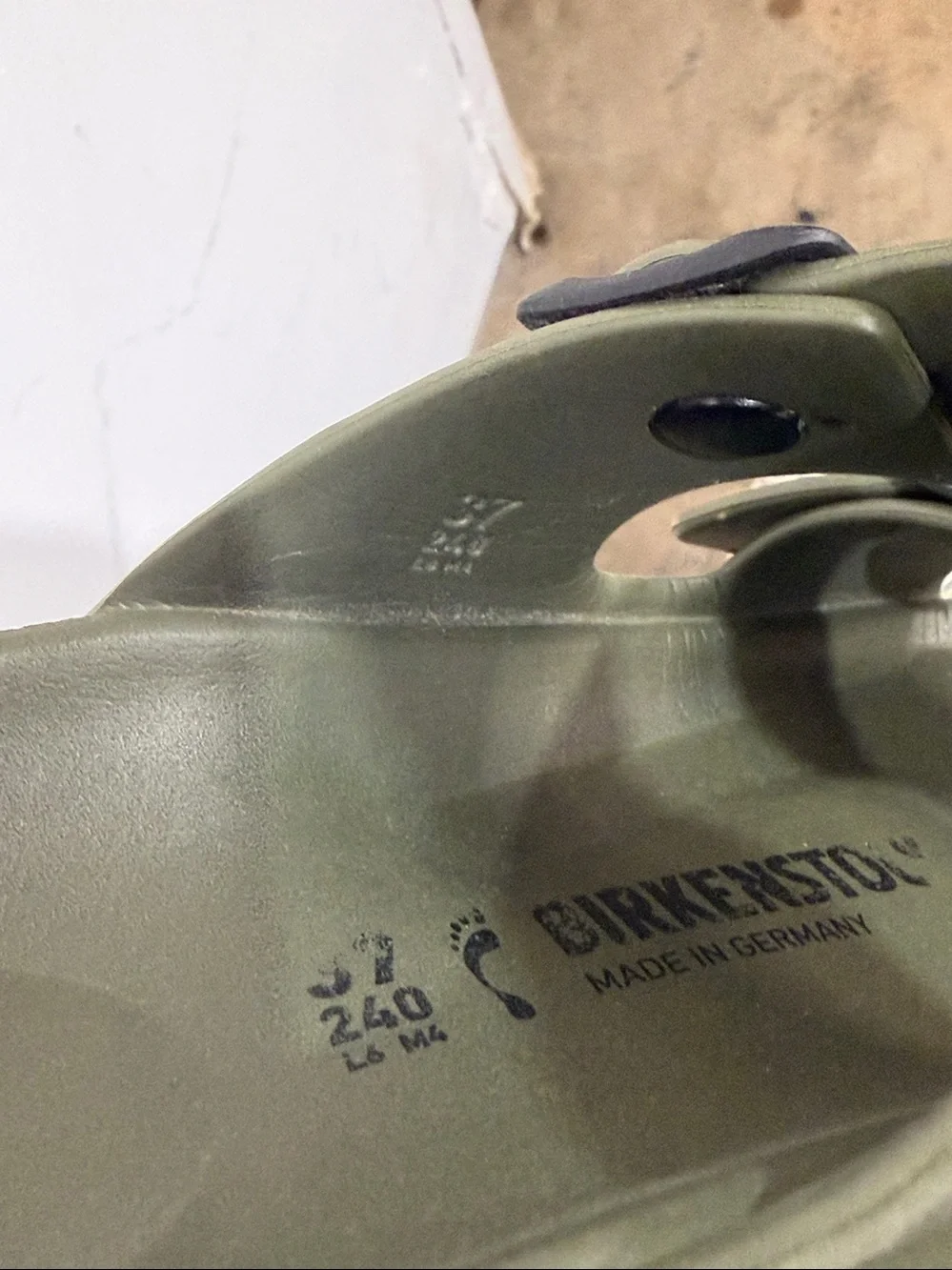 Birkenstock Arizona EVA Khaki Olive Green Sandals Womens EU 37 US 6 6.5